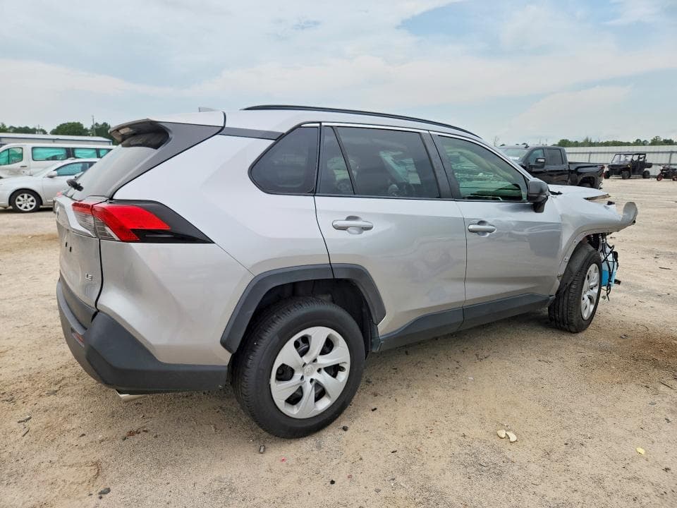 2019 TOYOTA RAV4 LE 3