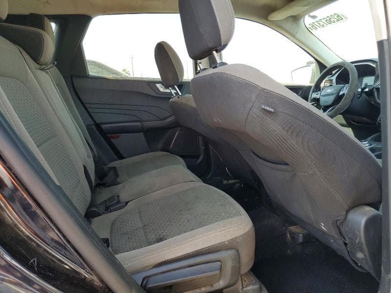 2021 FORD ESCAPE SE SE 11