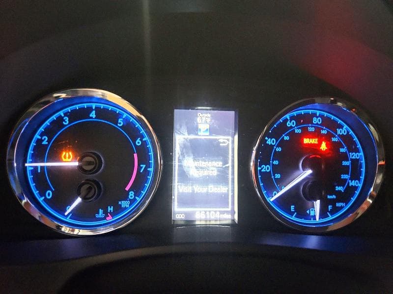 2019 TOYOTA COROLLA SE 9