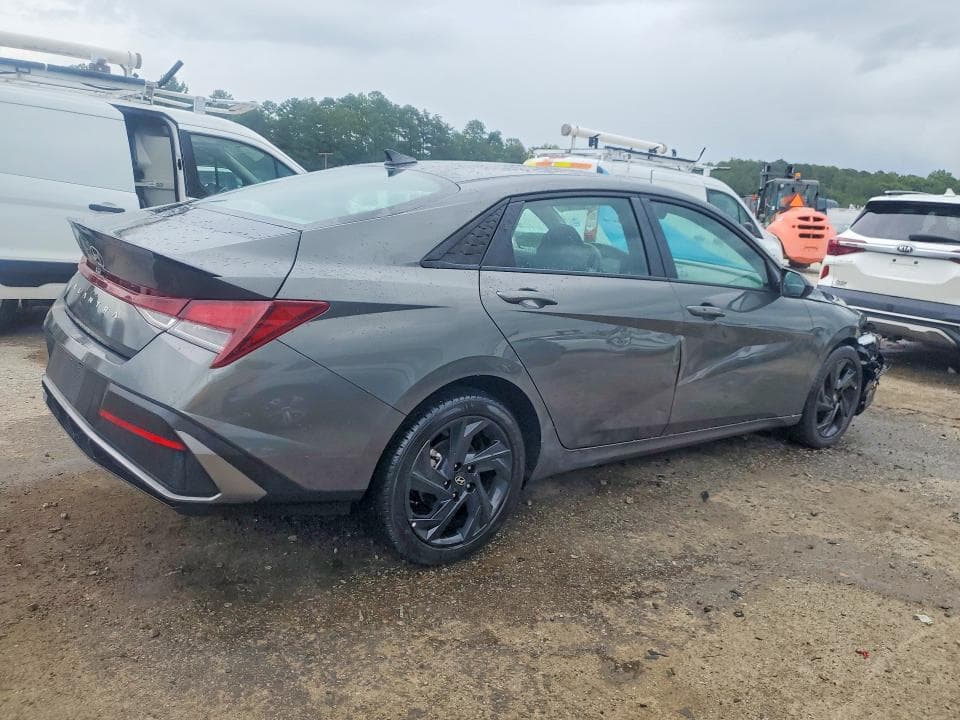 2026 HYUNDAI ELANTRA SEL SPORT 3