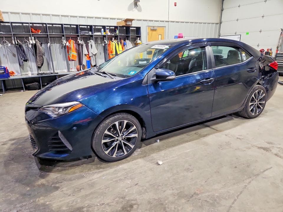 2017 TOYOTA COROLLA SE - 1