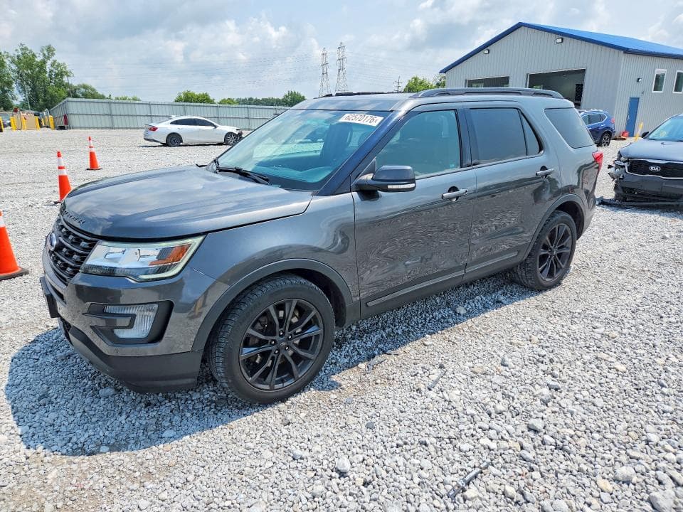 2017 FORD EXPLORER XLT - 1