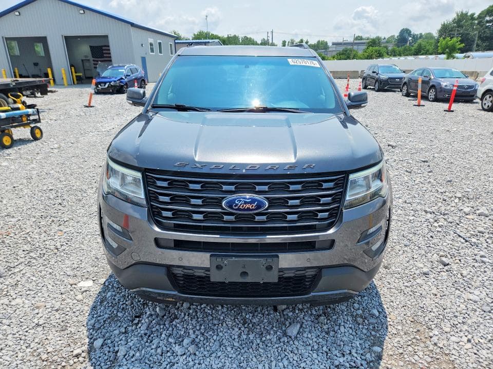 2017 FORD EXPLORER XLT 5