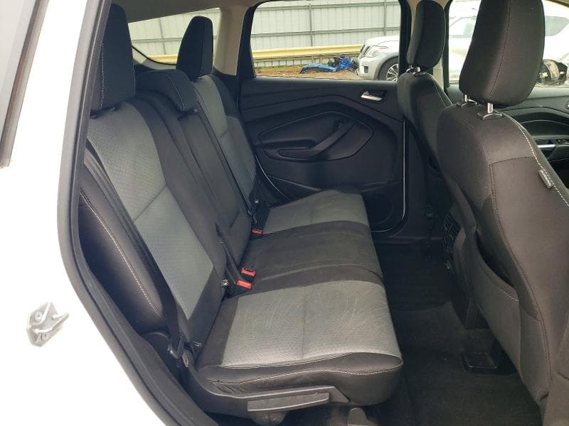 2018 FORD ESCAPE SE SE 11