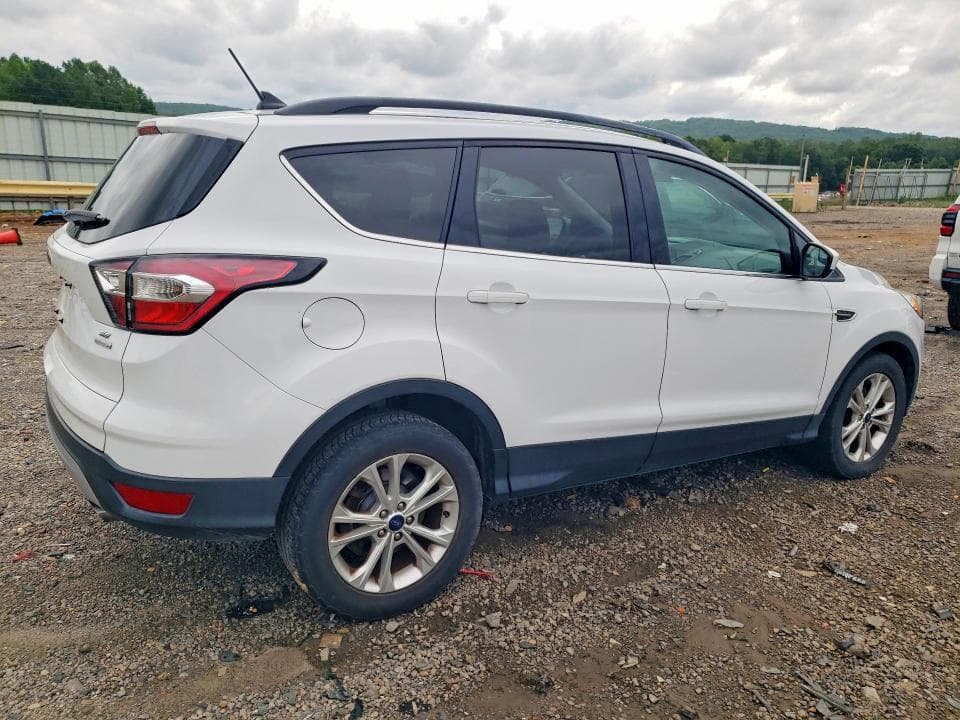 2018 FORD ESCAPE SE SE 3