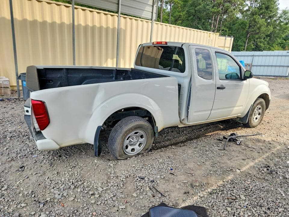 2018 NISSAN FRONTIER S 3