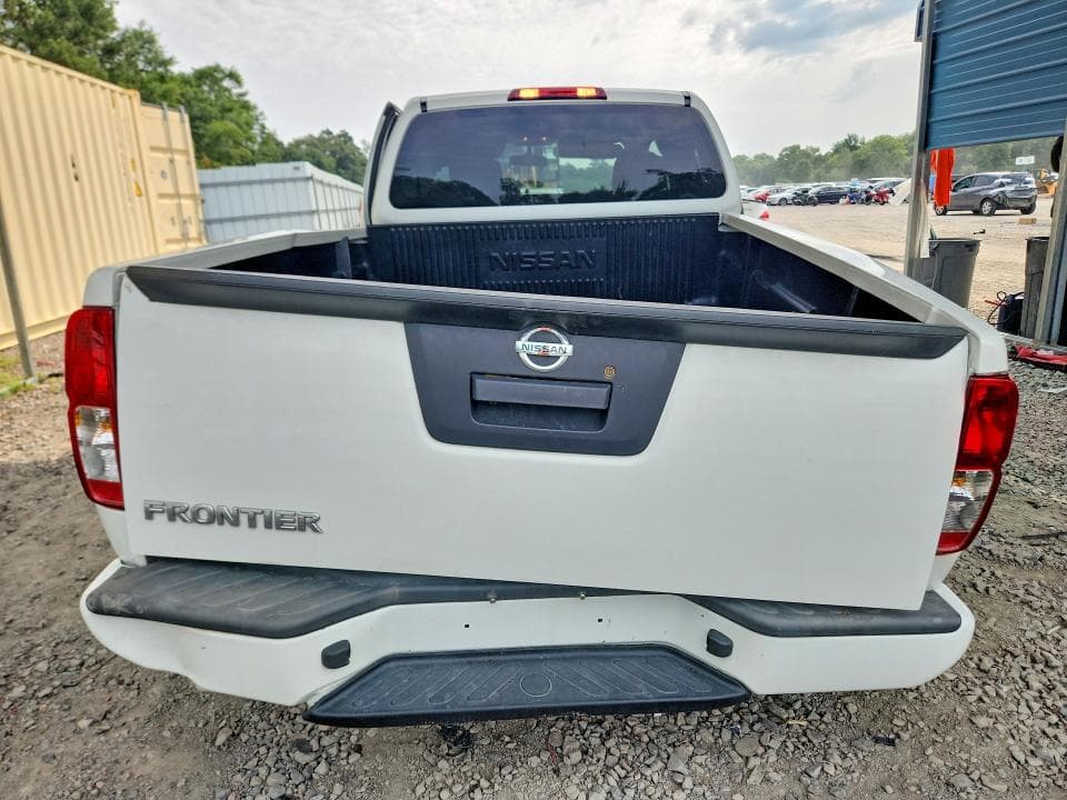 2018 NISSAN FRONTIER S 6