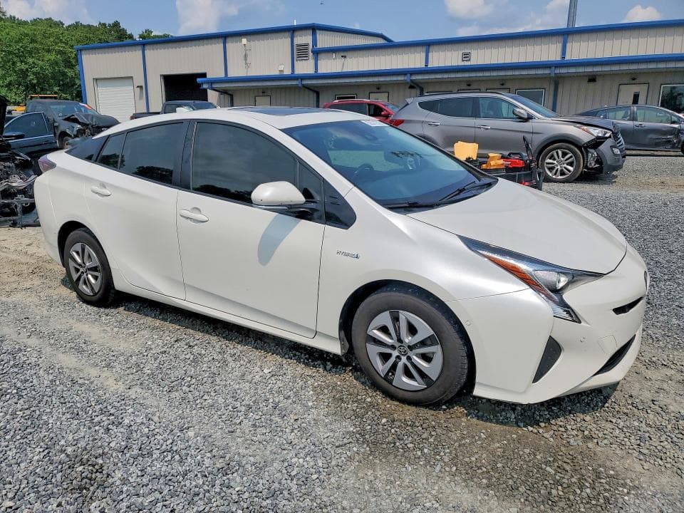 2017 TOYOTA PRIUS THREE 4