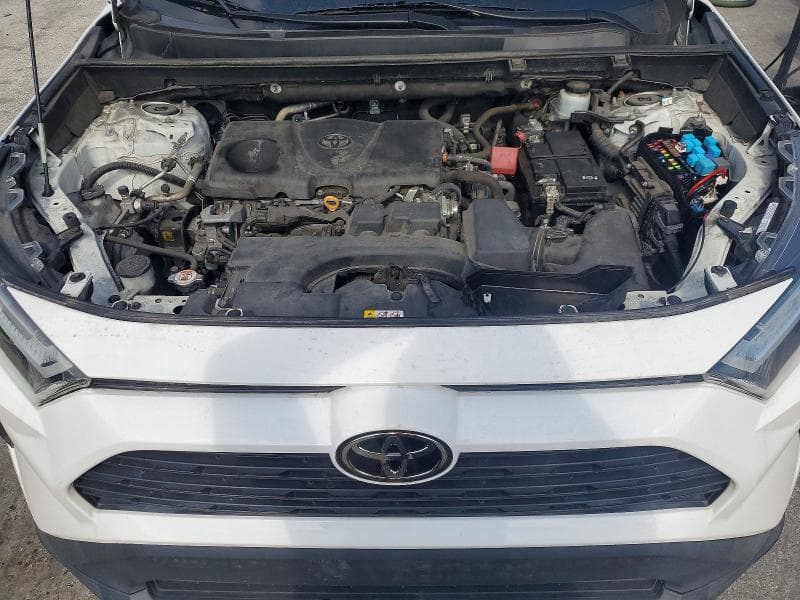 2022 TOYOTA RAV4 XLE 12