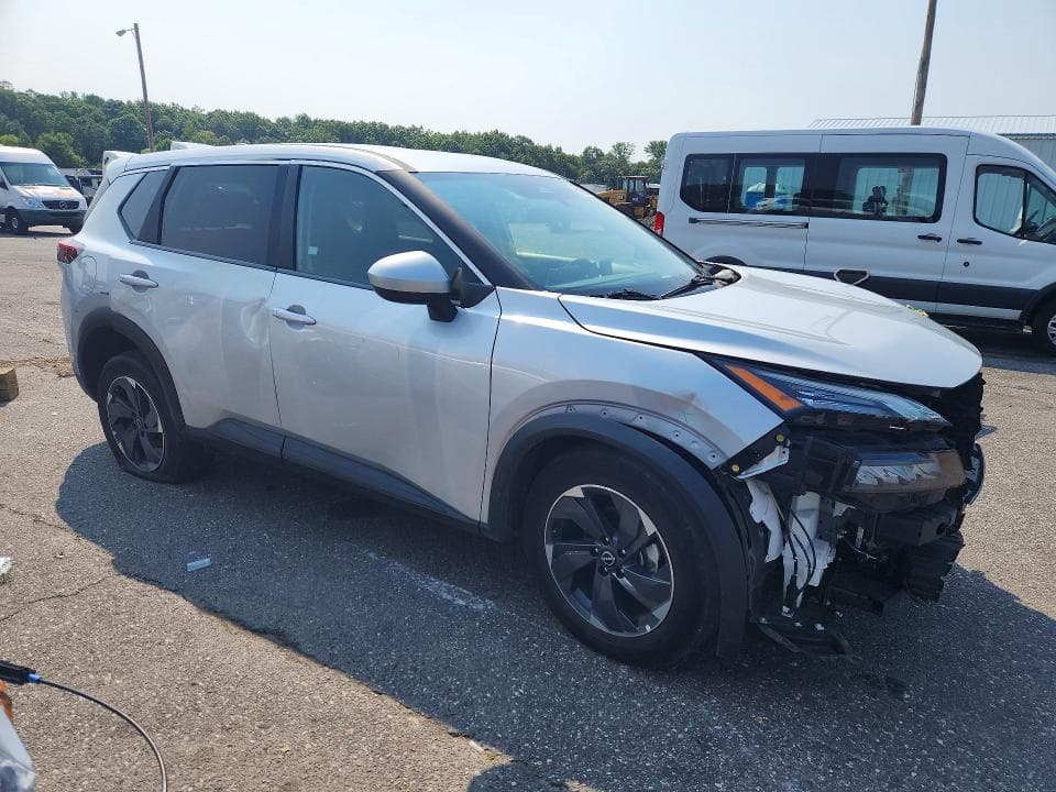 2025 NISSAN ROGUE SV 4