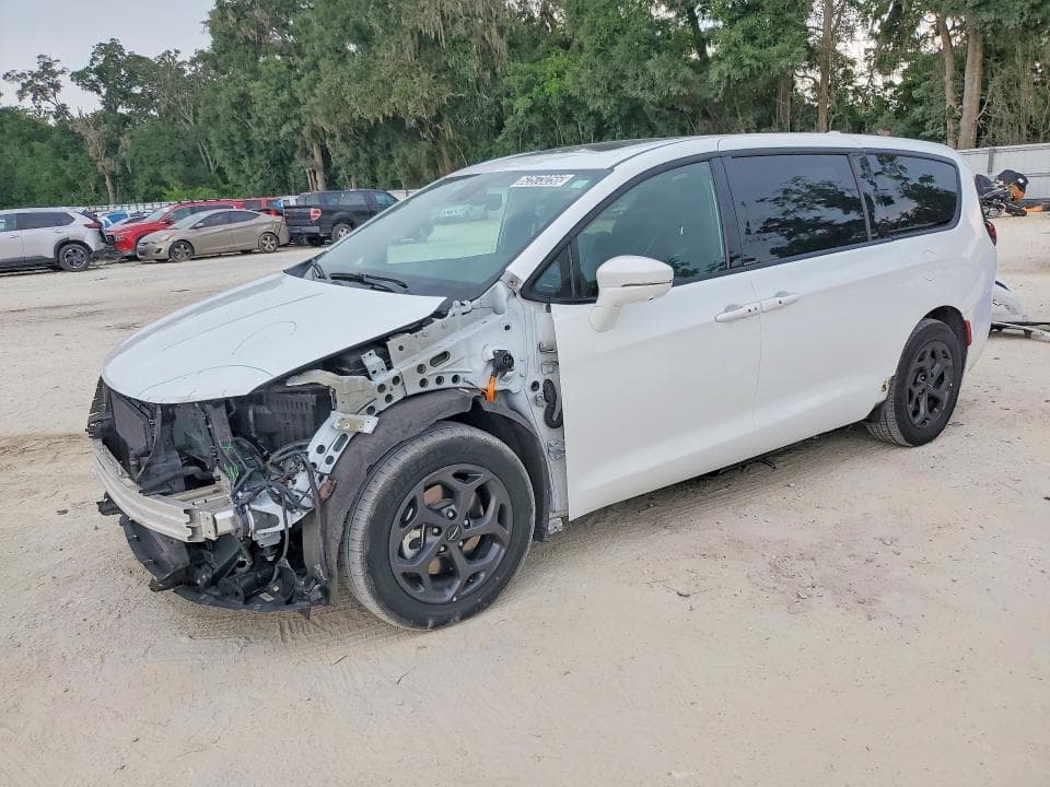 2022 CHRYSLER PACIFICA HYBRID LIMITED - 1