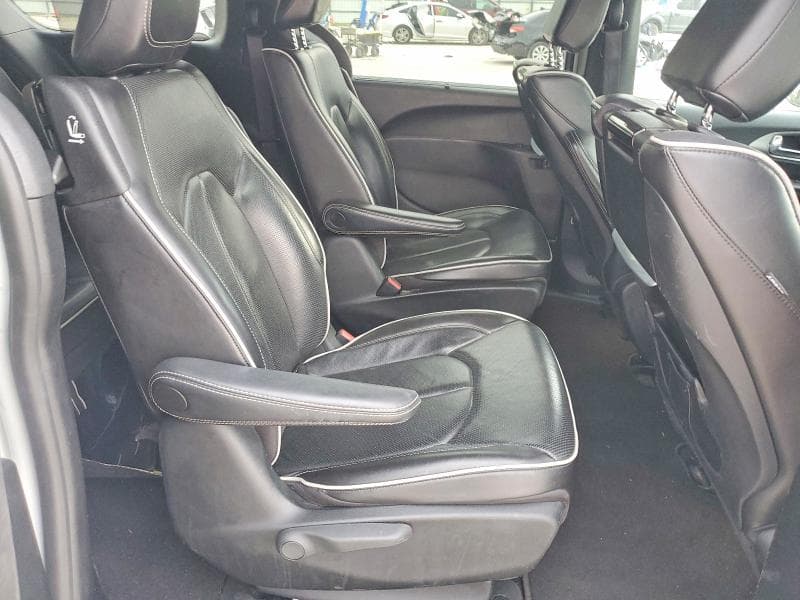 2022 CHRYSLER PACIFICA HYBRID LIMITED 11