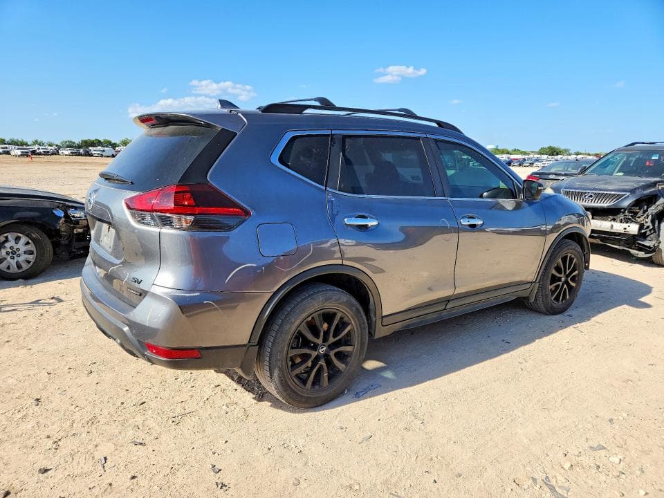 2018 NISSAN ROGUE SV 3