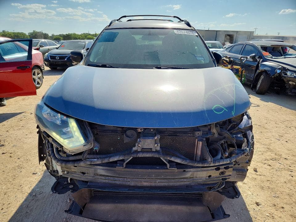 2018 NISSAN ROGUE SV 5
