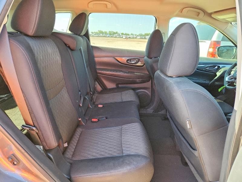 2018 NISSAN ROGUE SV 10