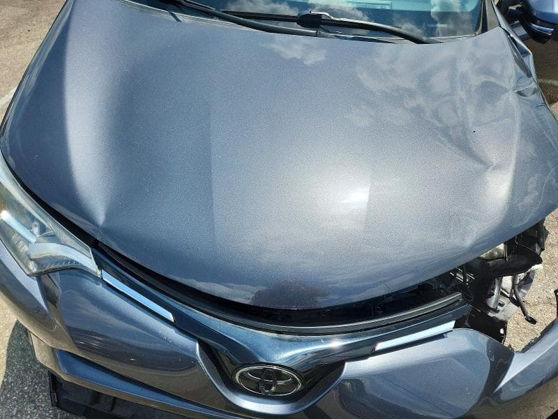 2018 TOYOTA RAV4 XLE 11