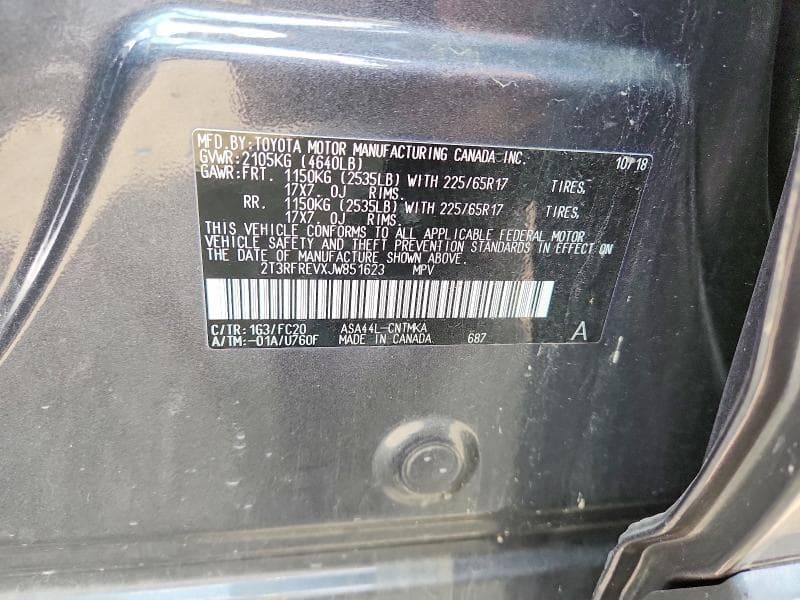 2018 TOYOTA RAV4 XLE 12