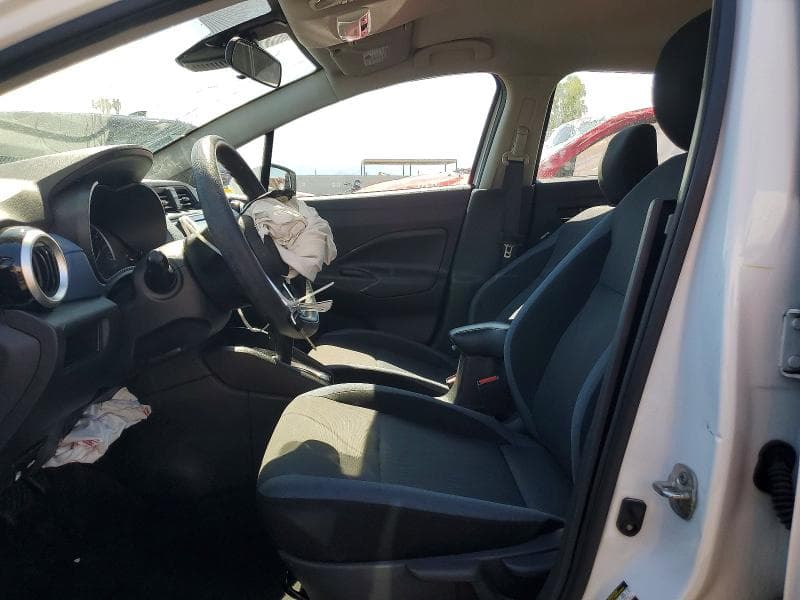 2025 NISSAN VERSA SV 7