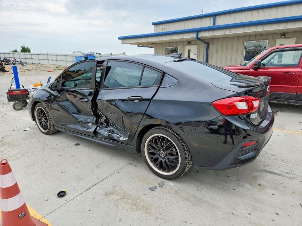 2018 CHEVROLET CRUZE LT 2