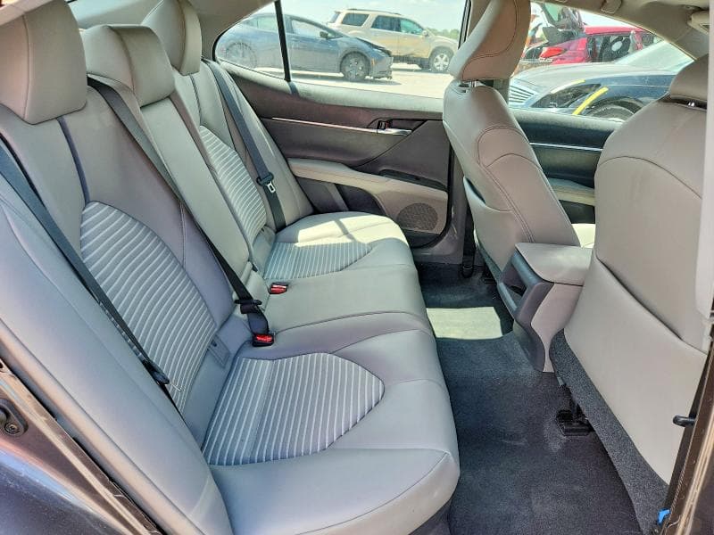 2021 TOYOTA CAMRY SE 10