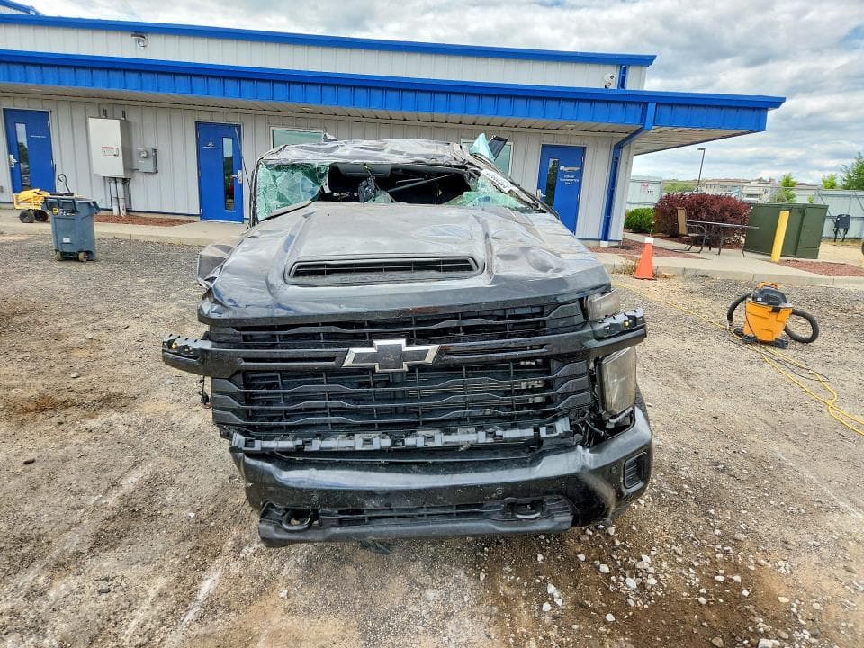 2025 CHEVROLET SILVERADO K2500 CUSTOM 5