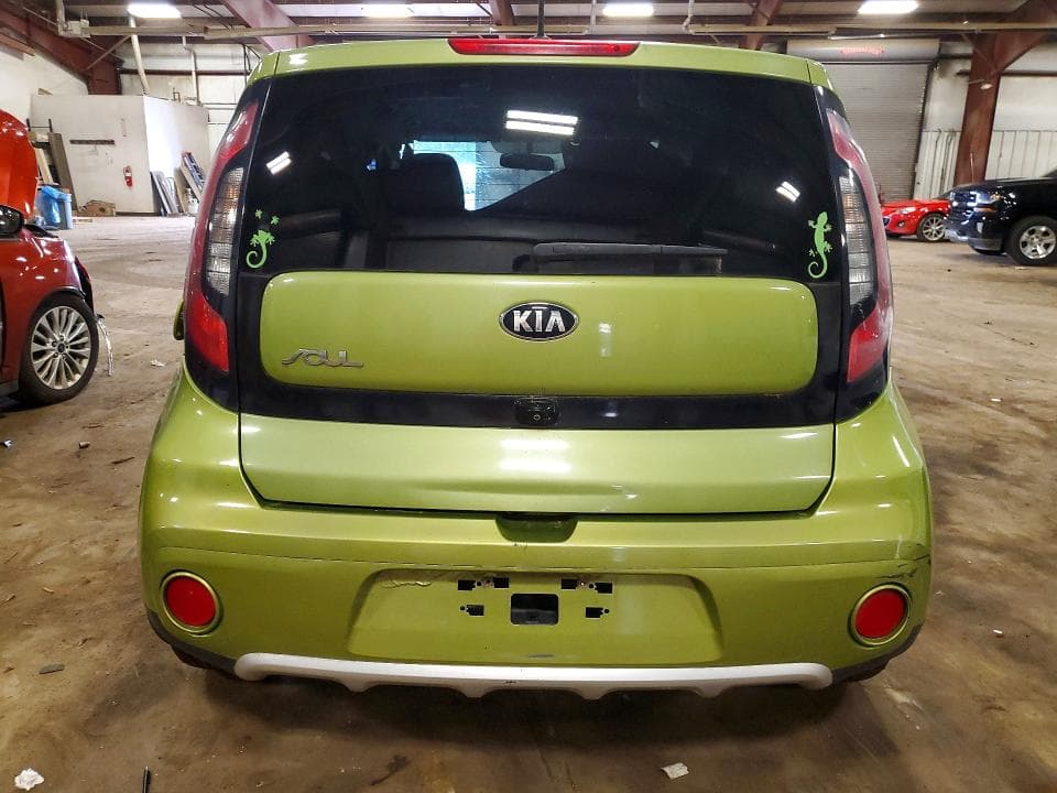 2018 KIA SOUL + 6