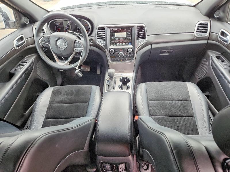 2017 JEEP GRAND CHEROKEE LAREDO 8