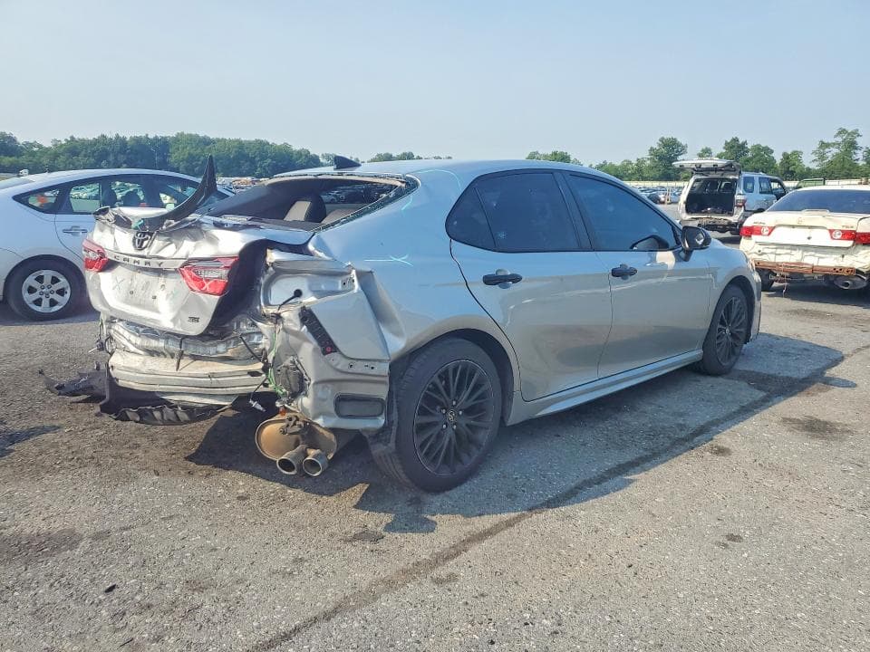 2022 TOYOTA CAMRY SE NIGHTSHADE 3