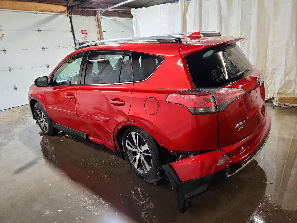 2017 TOYOTA RAV4 XLE 2