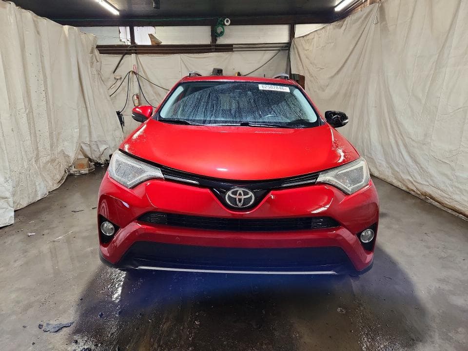 2017 TOYOTA RAV4 XLE 5