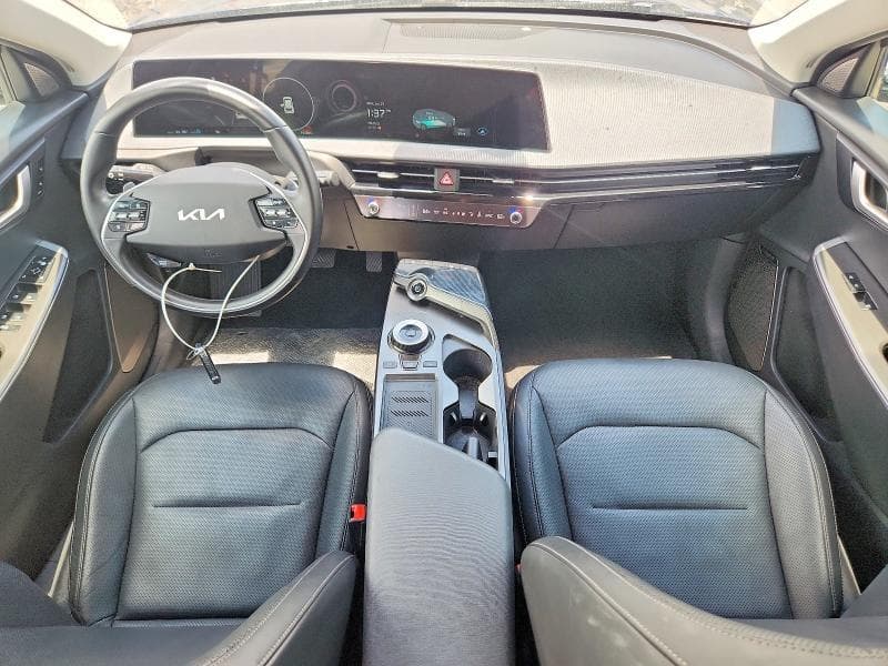 2024 KIA EV6 WIND 8