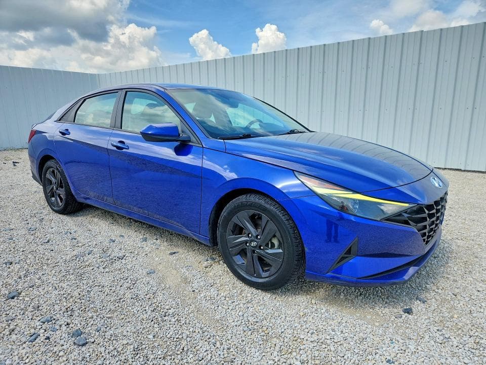 2021 HYUNDAI ELANTRA SEL 4