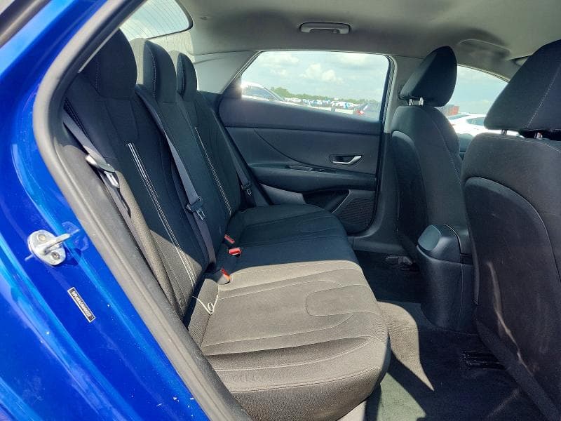 2021 HYUNDAI ELANTRA SEL 10