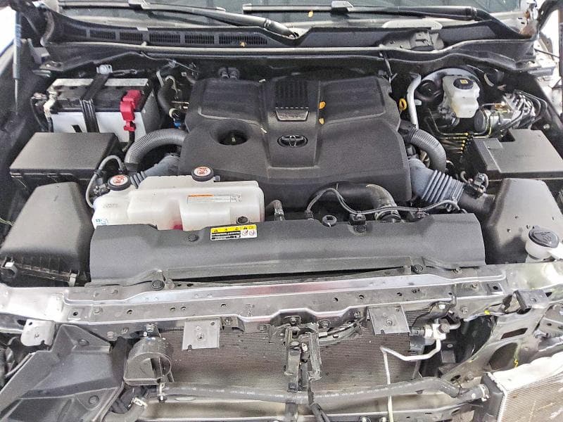 2025 TOYOTA TUNDRA SR 11