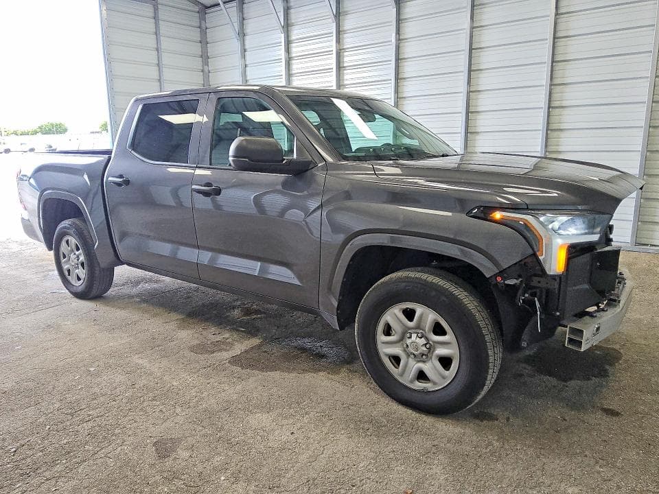 2025 TOYOTA TUNDRA SR 4