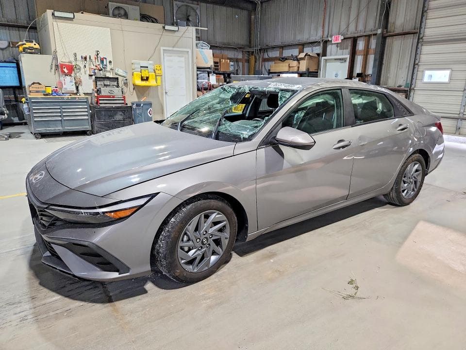 2024 HYUNDAI ELANTRA SEL - 1