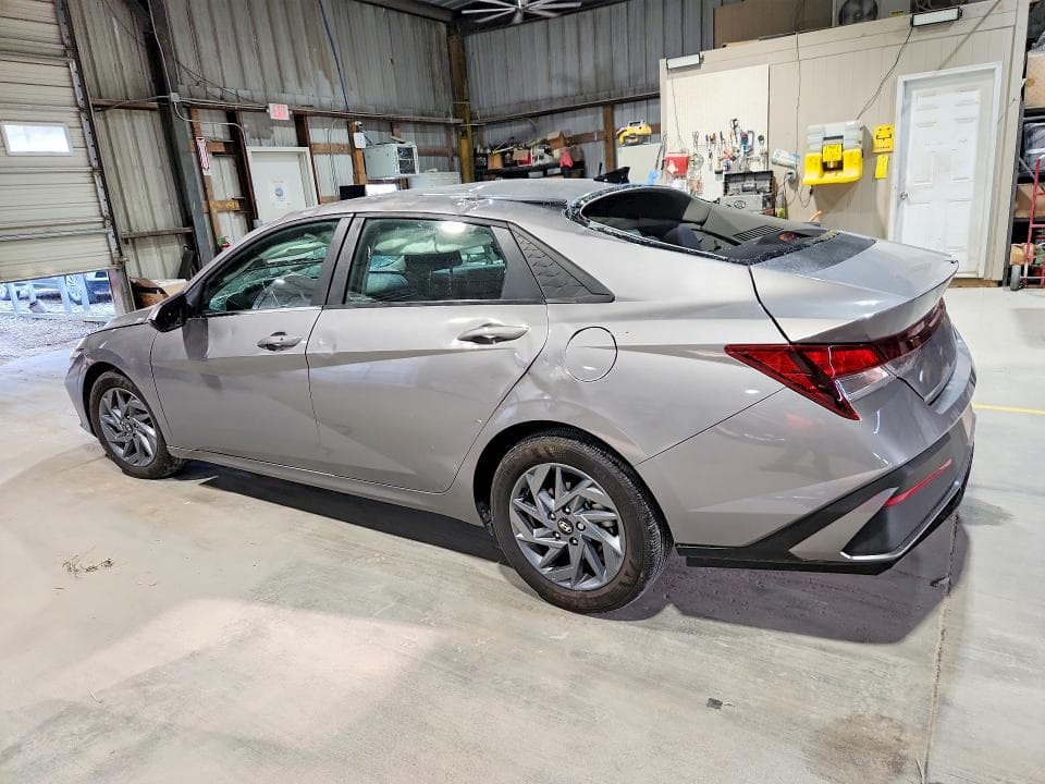 2024 HYUNDAI ELANTRA SEL 2