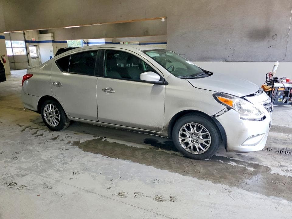2019 NISSAN VERSA SV 4
