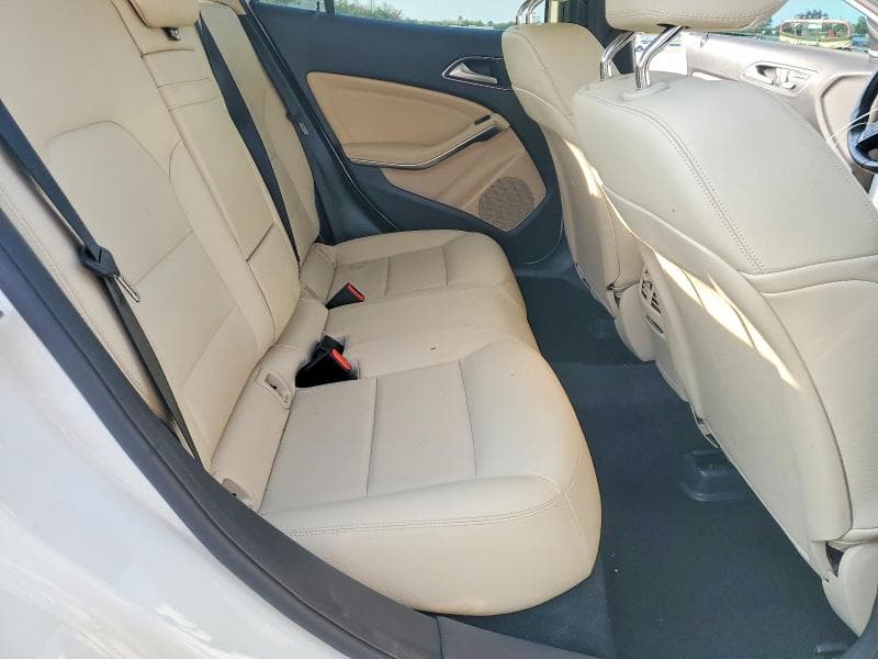 2019 MERCEDES-BENZ GLA 250 4MATIC 11