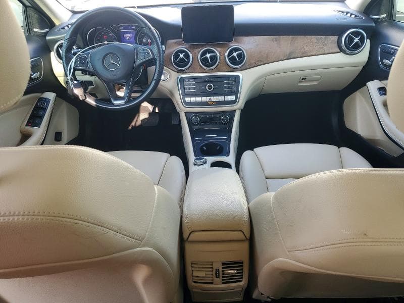 2019 MERCEDES-BENZ GLA 250 4MATIC 8