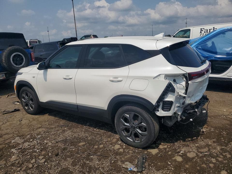 2024 KIA SELTOS LX 2