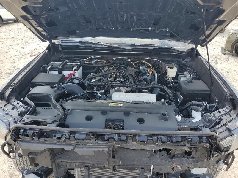 2025 TOYOTA TACOMA SR5 12