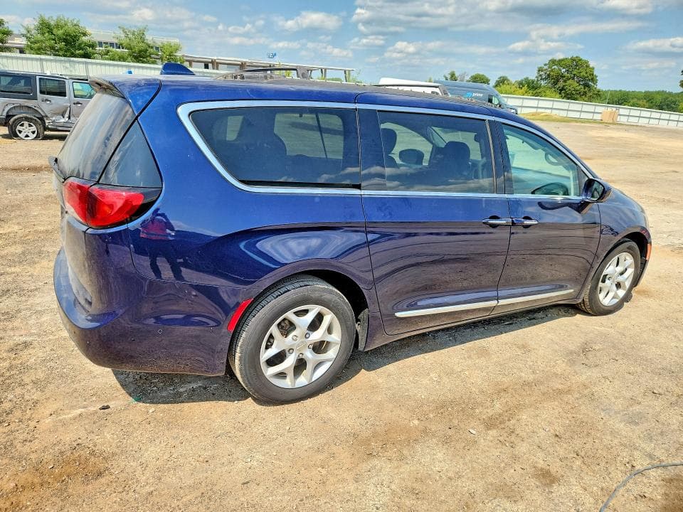 2017 CHRYSLER PACIFICA TOURING L PLUS 3