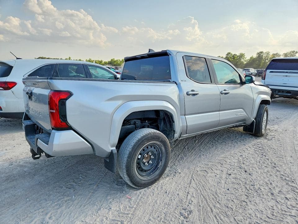 2025 TOYOTA TACOMA SR5 3
