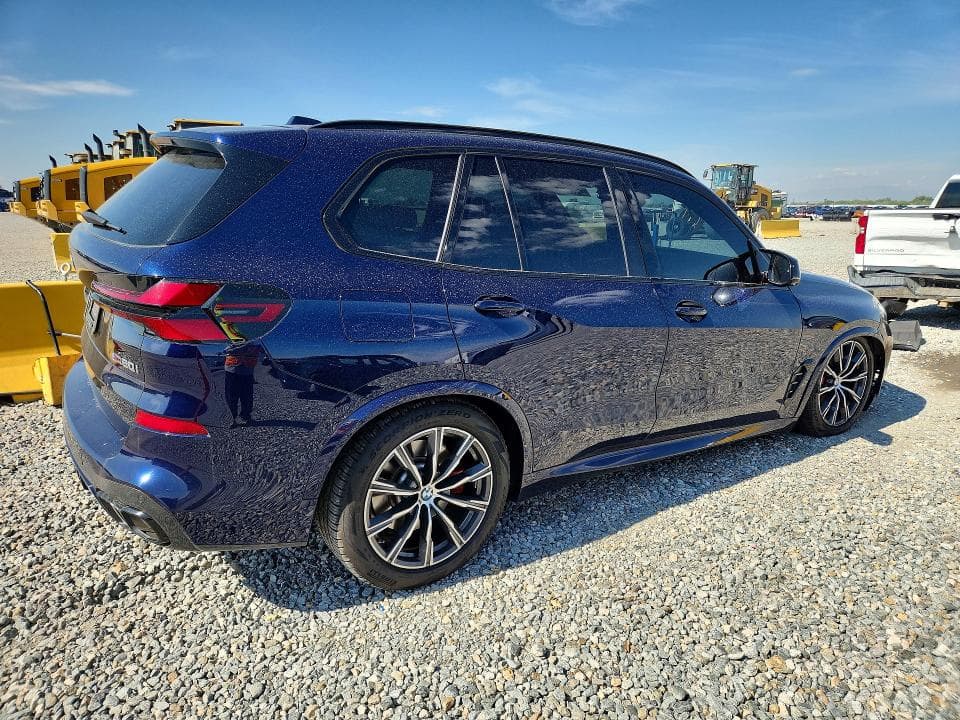 2025 BMW X5 M60I 3
