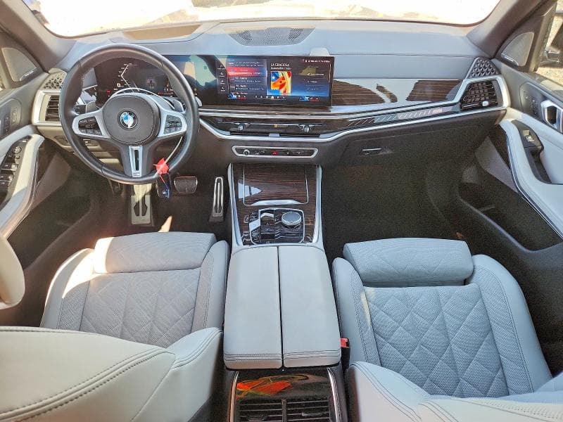 2025 BMW X5 M60I 8