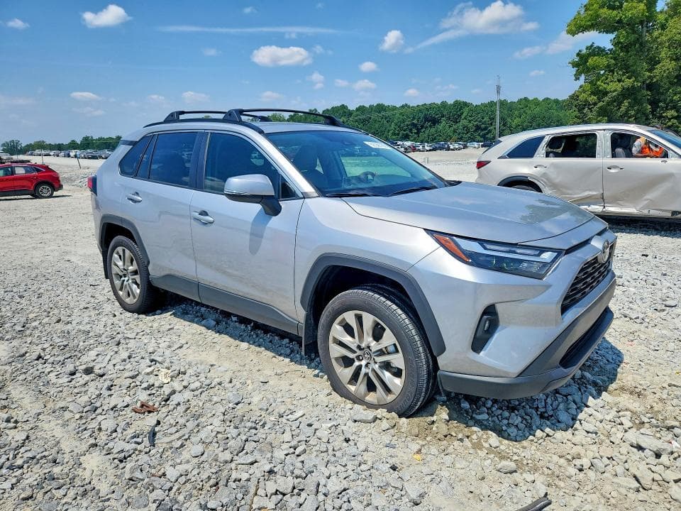 2025 TOYOTA RAV4 XLE PREMIUM 4