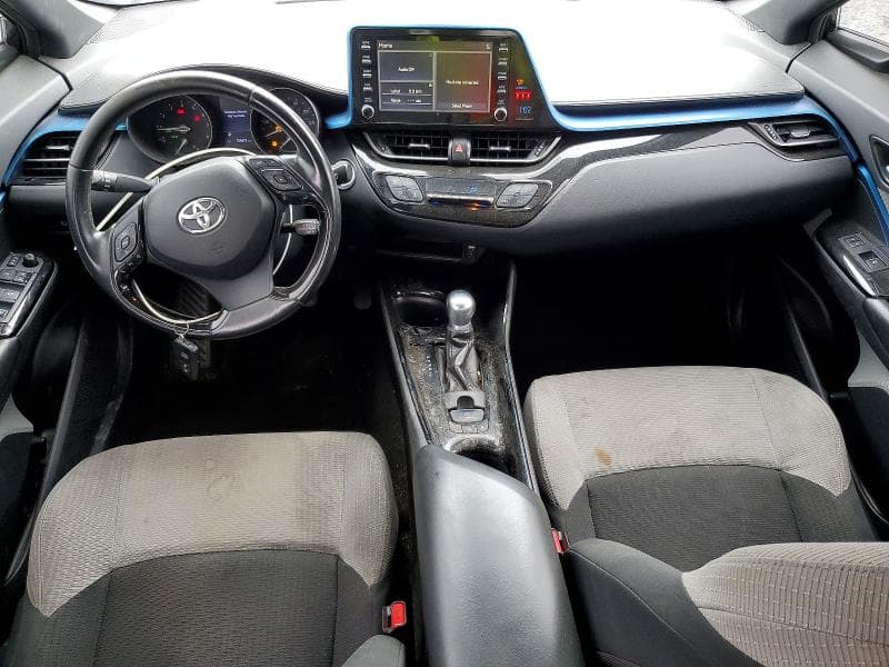 2019 TOYOTA C-HR XLE 8
