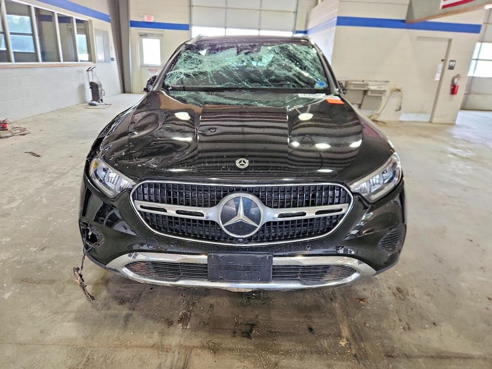 2023 MERCEDES-BENZ GLC 300 4MATIC 5