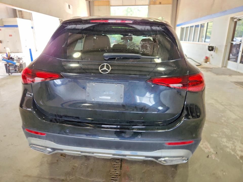 2023 MERCEDES-BENZ GLC 300 4MATIC 6